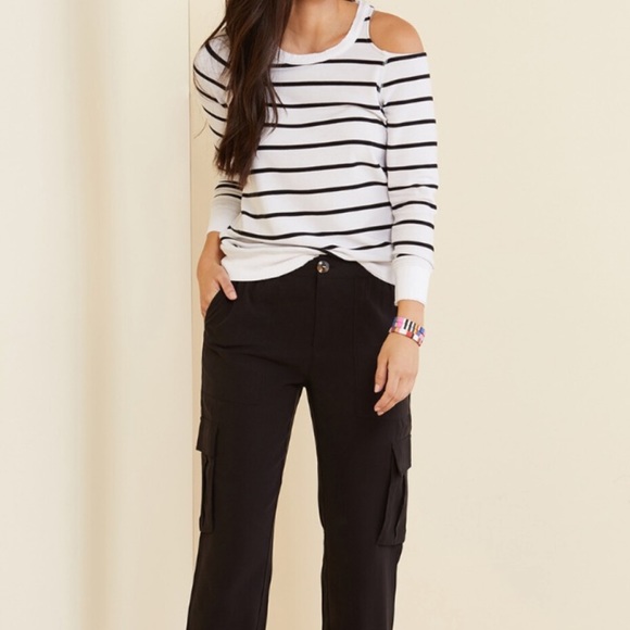 CHASER•2 piece sweater/short set - Picture 8 of 8